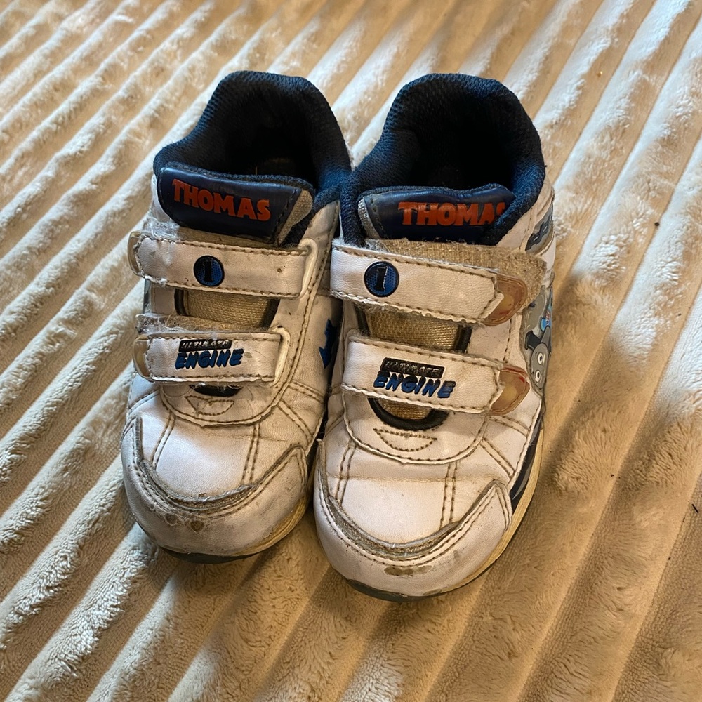 Vintage Thomas The Tank Engine Toddler Sneakers Size 9